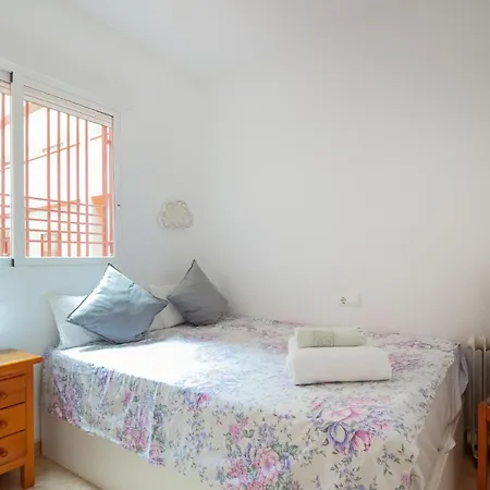 Apartamento Awesome In *